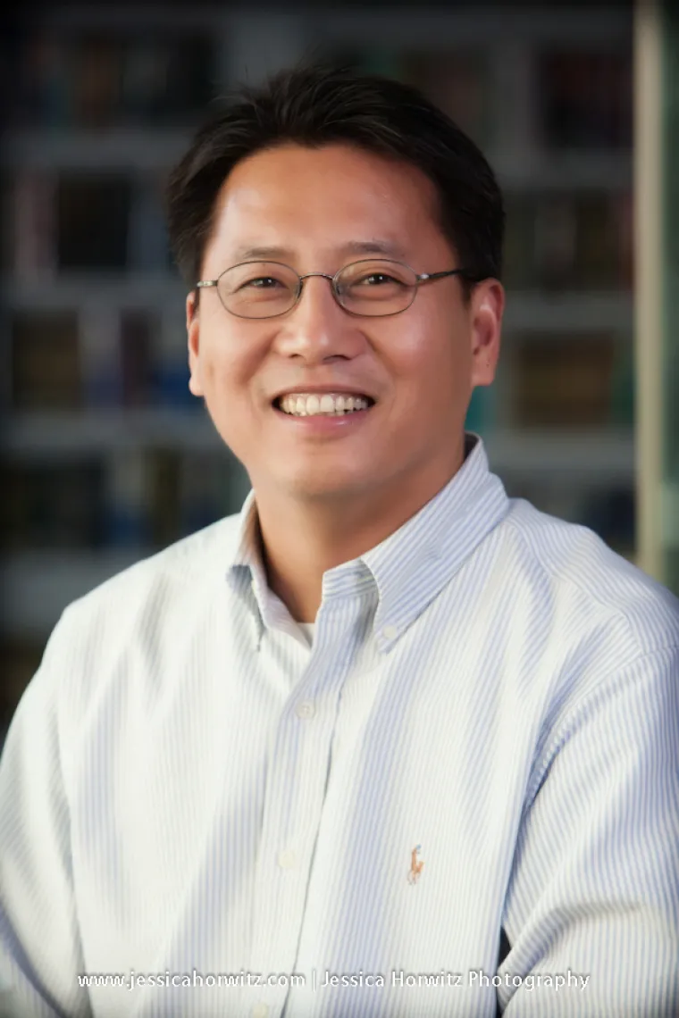 Tim Lian headshot